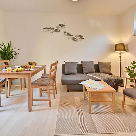 Zur Alten Schmiede Ferienhaus Stralsund